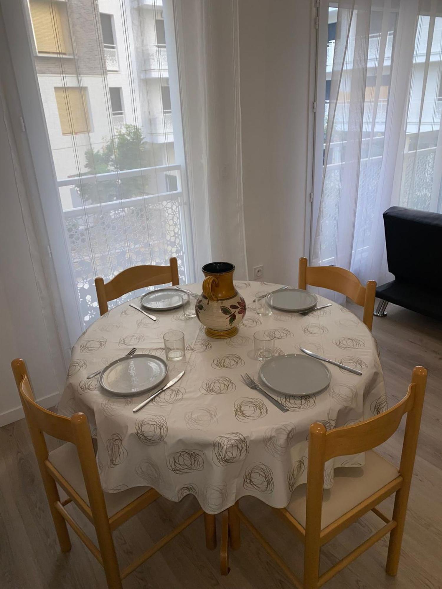 Joli Appartement F2 Bobigny Metro Proche Paris Ngoại thất bức ảnh
